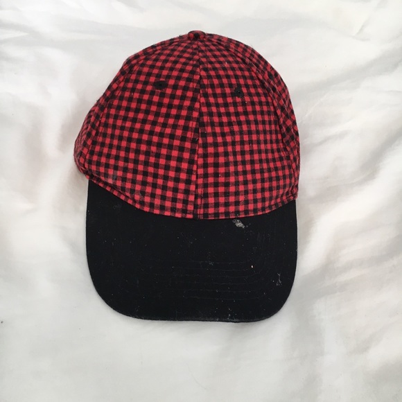 checkered hat - Picture 2 of 3
